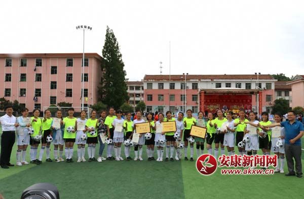 Ů�ӈF(tu��n)�w�ځ�܊��Ӱ��������  �z.jpg