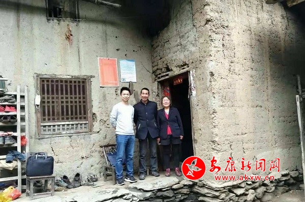 ����  �f��.jpg