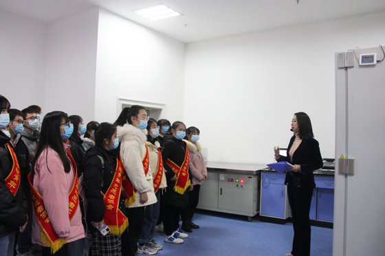 匯集愛心洪流 傳遞獻(xiàn)血理念——2020年安康學(xué)院學(xué)生參加血站開放日活動