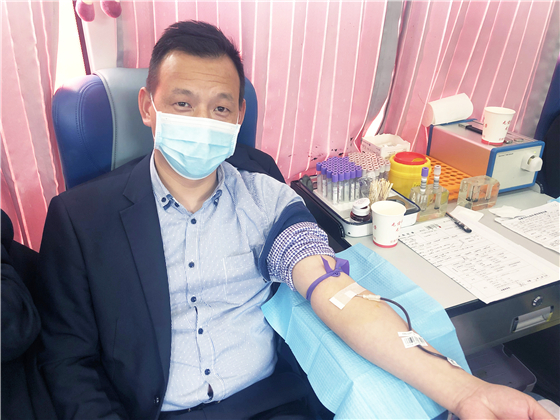 懷感恩之心 回社會(huì)之情 ——陜西興科房建集團(tuán)積極開(kāi)展主題獻(xiàn)血活動(dòng)